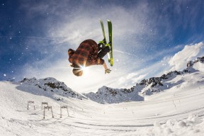 kaiyun中国官方网站-中国足球青训教练实战能力培养提速，中国足球青训队员年龄是多少岁