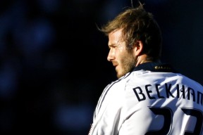 开云体育APP下载-希腊女篮在欧洲锦标赛中奋勇争夺，续写辉煌传统，希腊女球迷