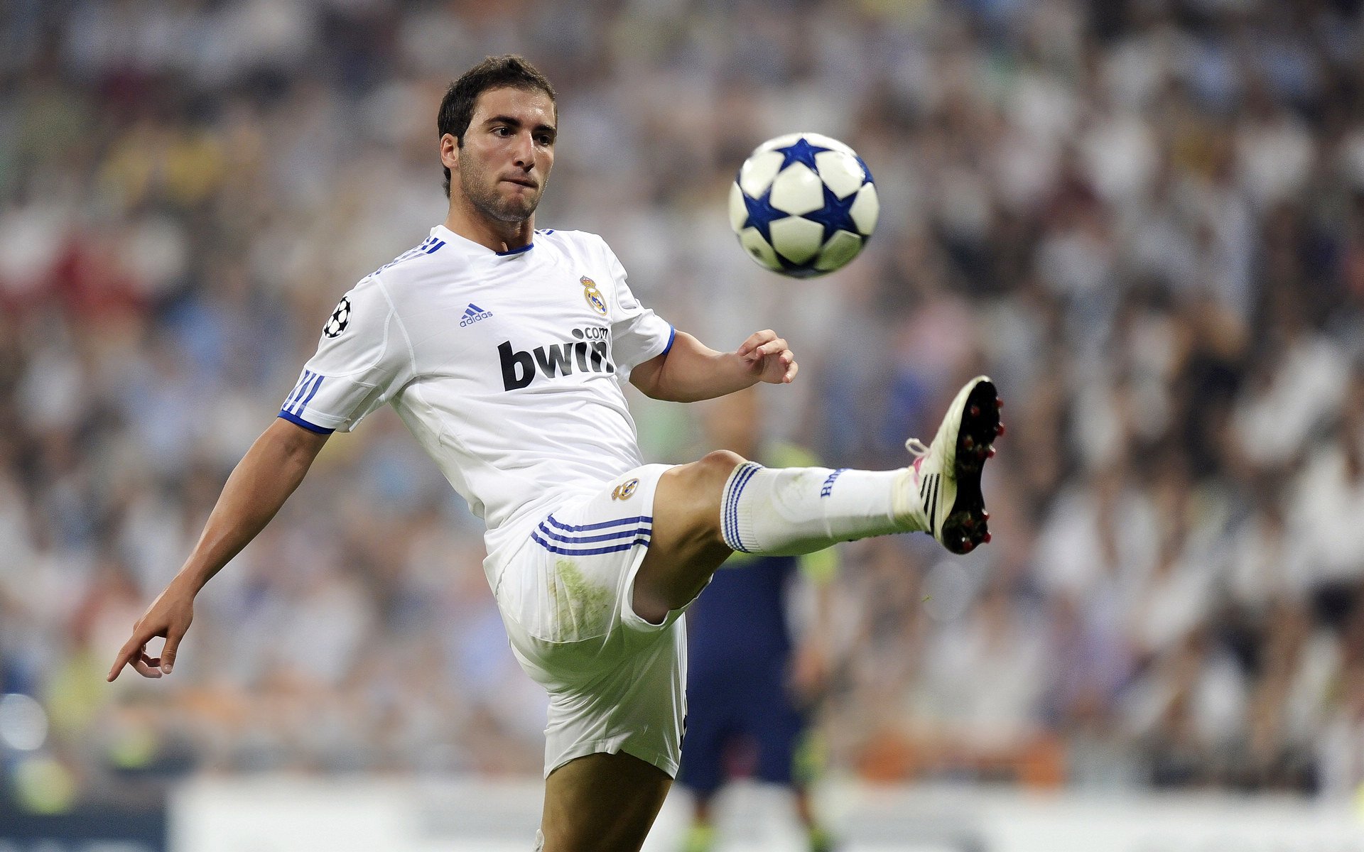 “西甲冠军争夺日趋激烈,胜负难料”,西甲冠军2020-2021